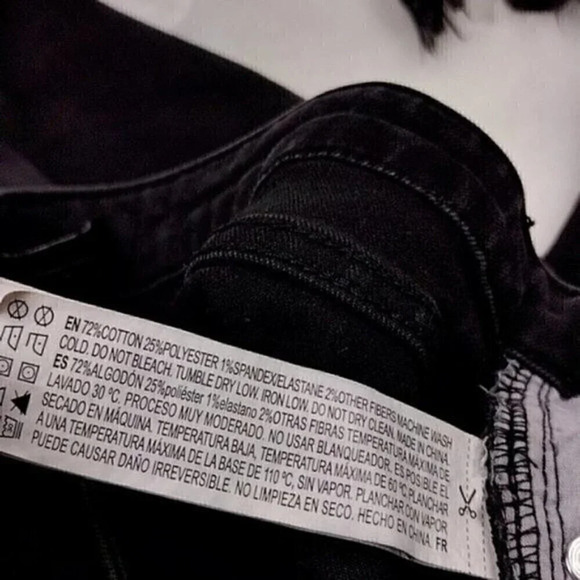 F21 Women's High Rise Distressed Black Skinny Jeans - Picture 9 of 11